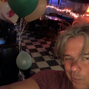 Meet your Posher, Thomas